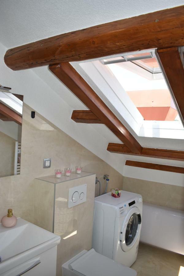 Dante Apartment Сплит Екстериор снимка