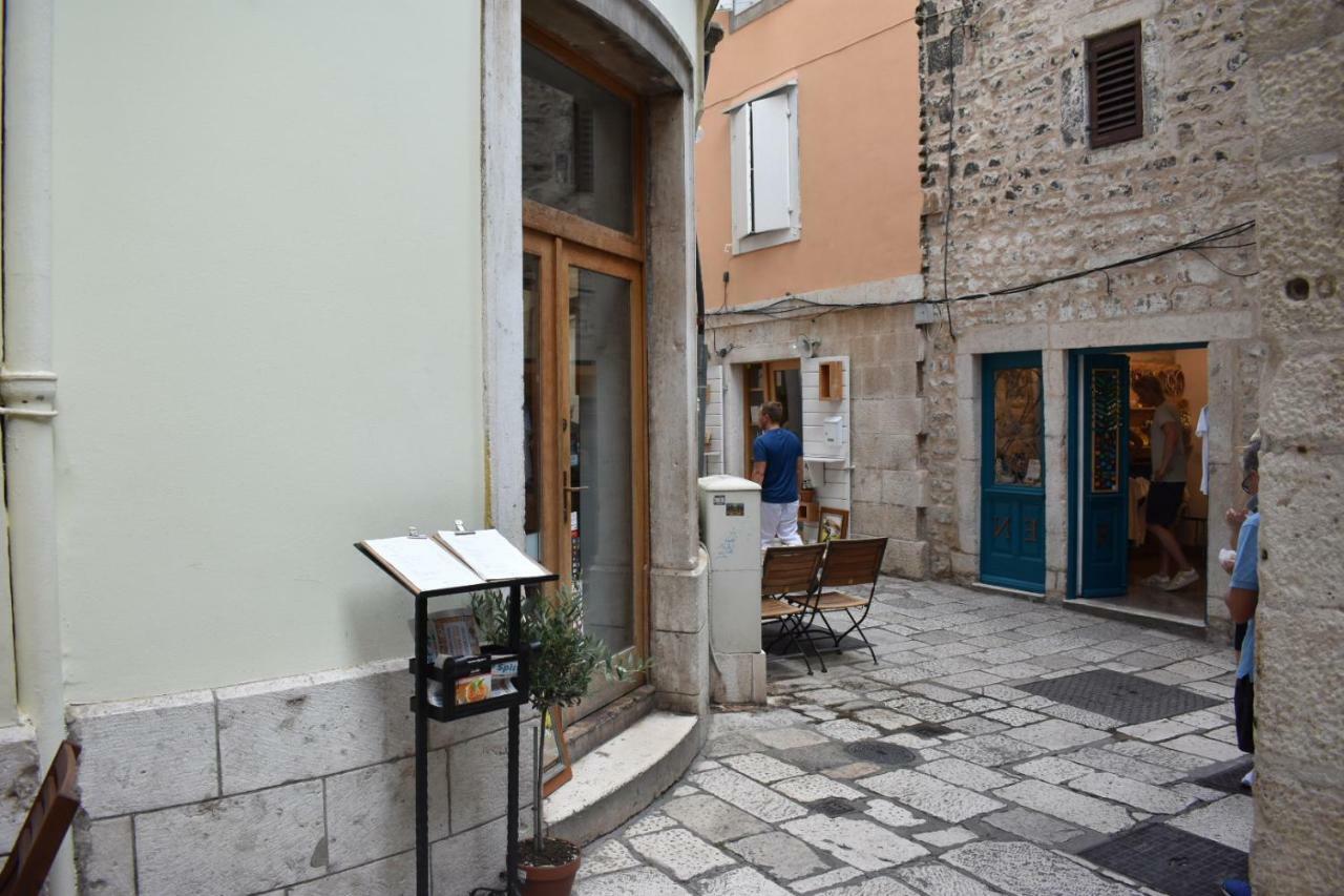 Dante Apartment Сплит Екстериор снимка