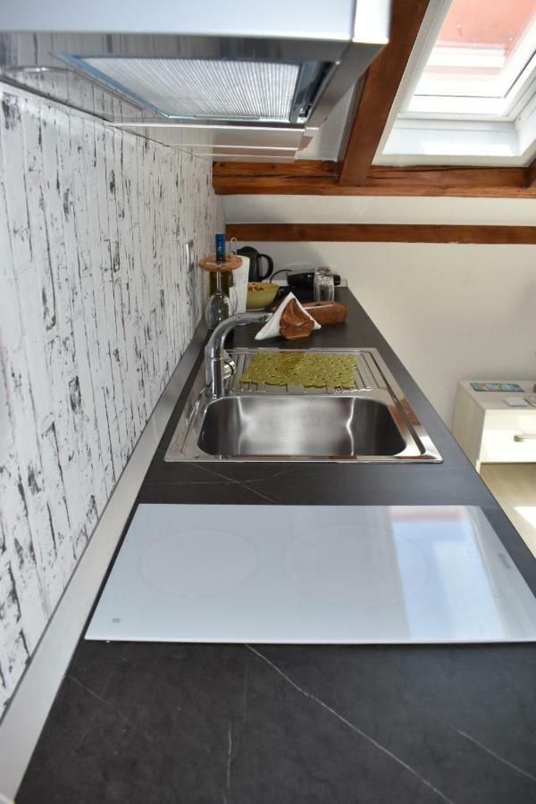Dante Apartment Сплит Екстериор снимка