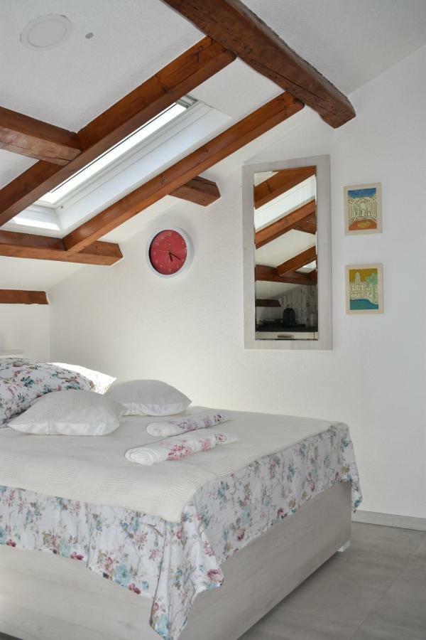 Dante Apartment Сплит Екстериор снимка